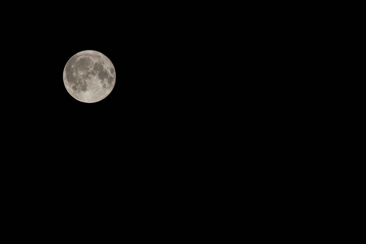 I stole da moon!